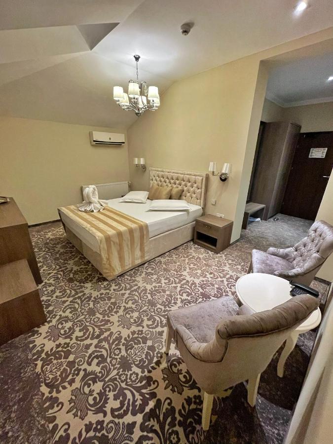J'Adore Boutique Hotel ลูโกจ ภายนอก รูปภาพ