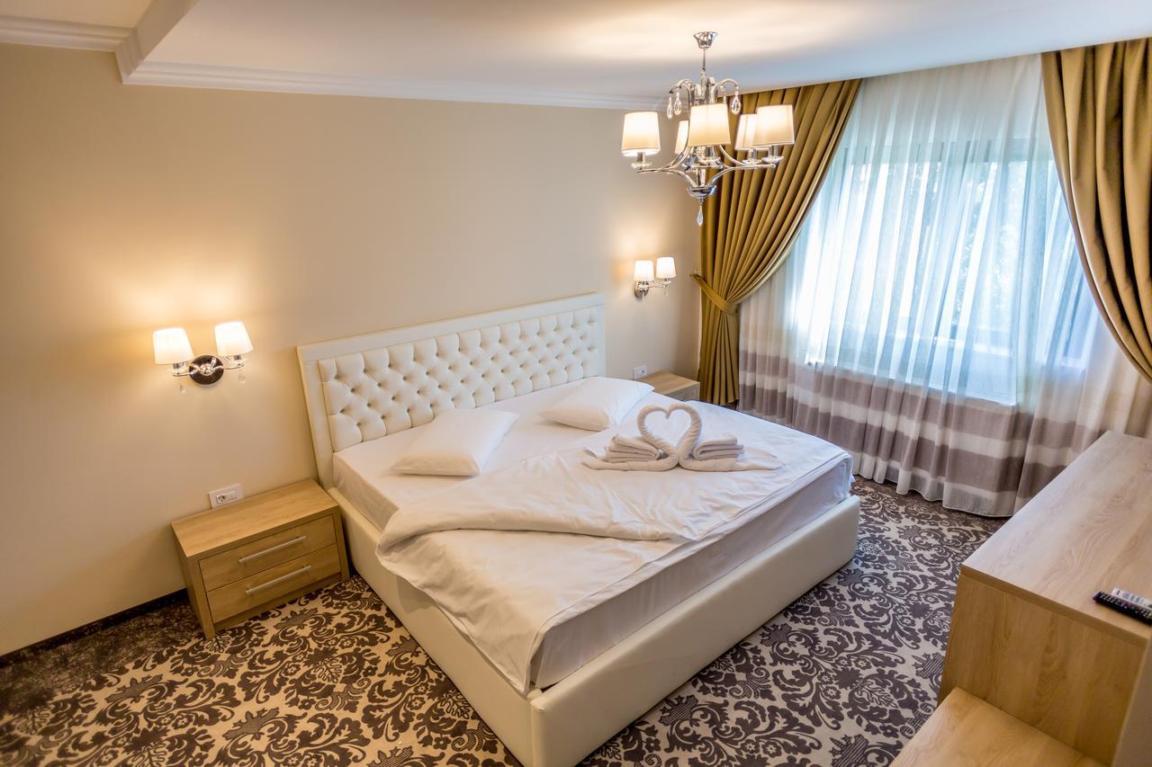 J'Adore Boutique Hotel ลูโกจ ภายนอก รูปภาพ