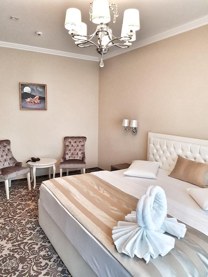 J'Adore Boutique Hotel ลูโกจ ภายนอก รูปภาพ